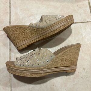 Elegant Beige Wedge Sandals